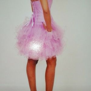 Short puffy sleaveless purple lace dress